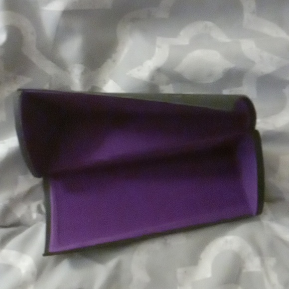 Glasses case - Picture 2 of 3